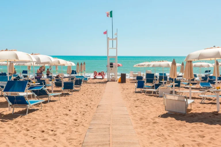 Ingresso alla spiaggia attrezzata